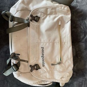 Patagonia messenger bag